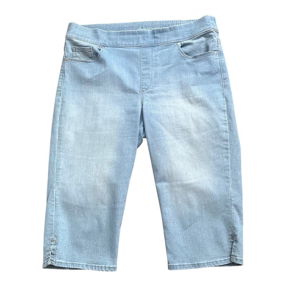 Gloria Vanderbilt Avery Pull On Capri Jeans Womens 14 Light Blue Slimming Effect